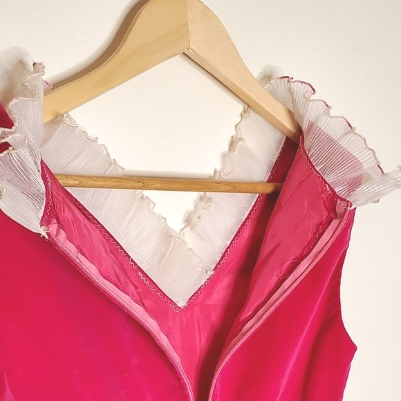 Fuchsia Floral Pink Velvet 70s Long Sleeveless Dress w Crepe Collar - Picture 10 of 13